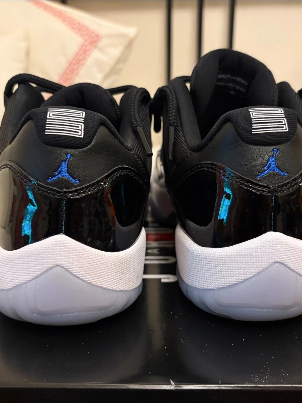 Air Jordan 11 retro low: black/white/varsity royal